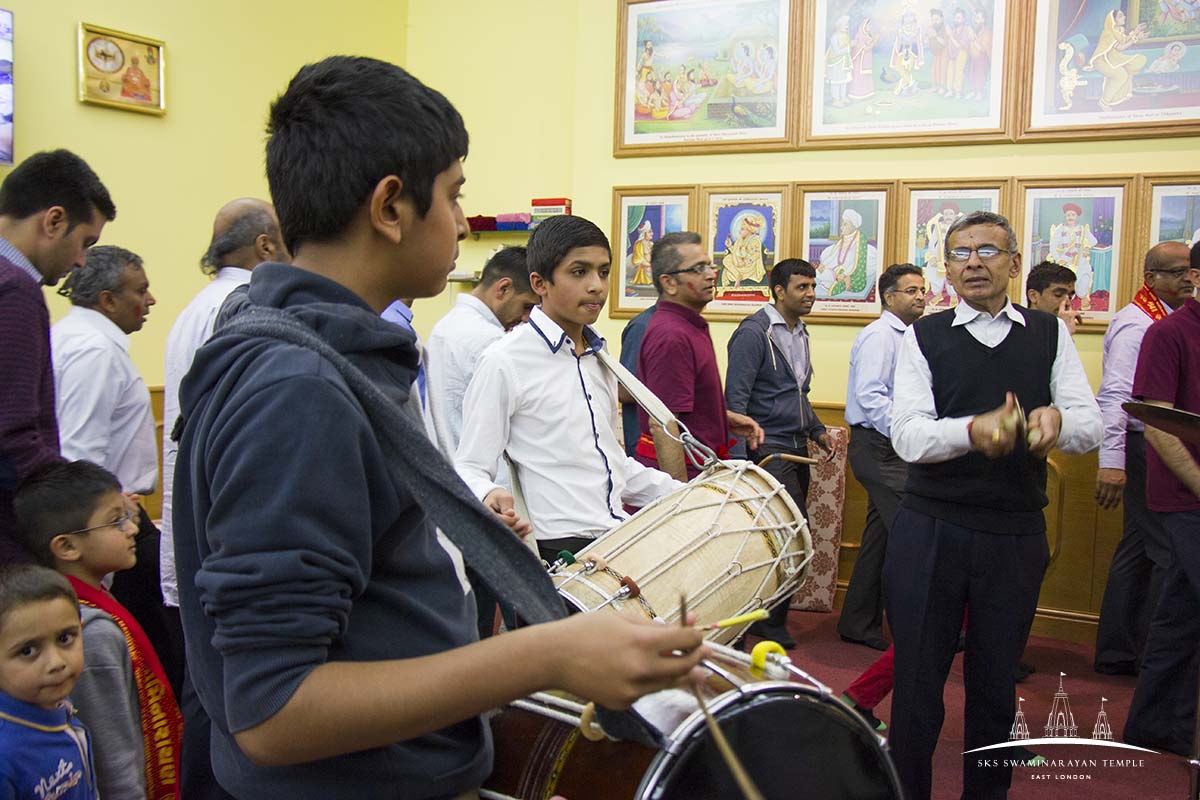 ©1987-2017 SKS Swaminarayan Temple East London